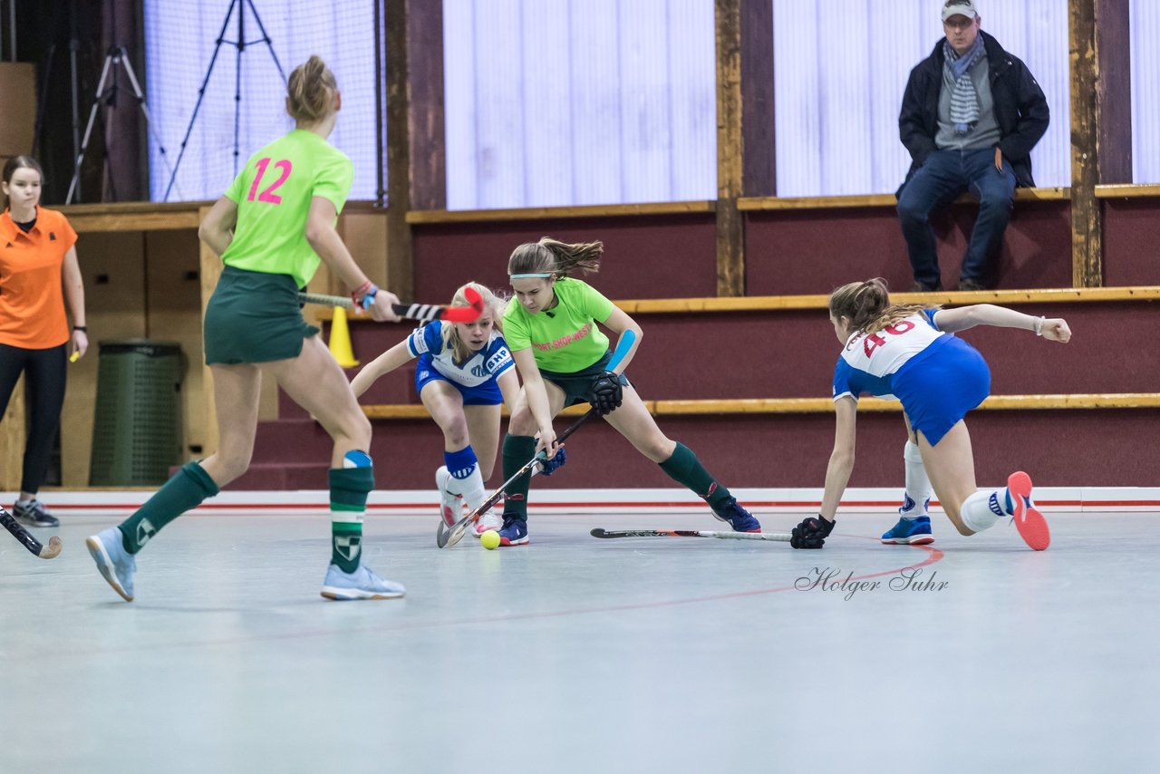 Bild 19 - B-Juniorinnen UHC